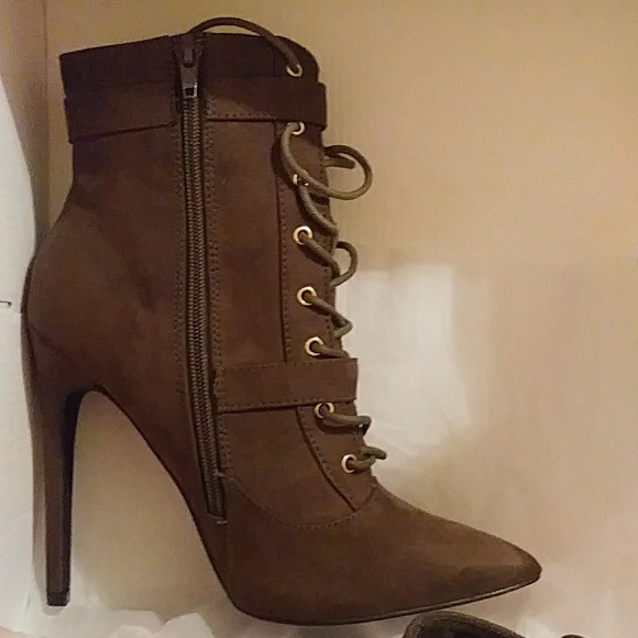 Booties, Olive color size 7 - Picture 2 of 5